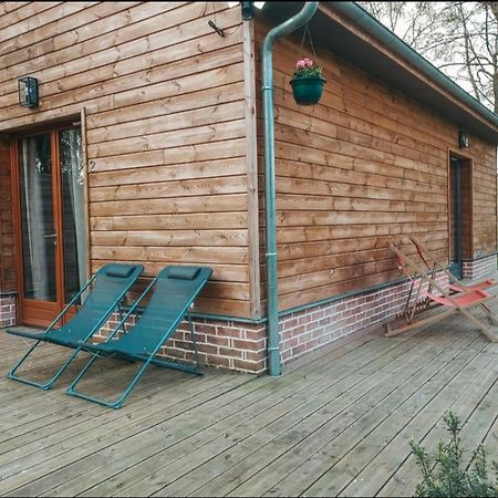 La Petite Foret Mons-Boubert Exterior photo