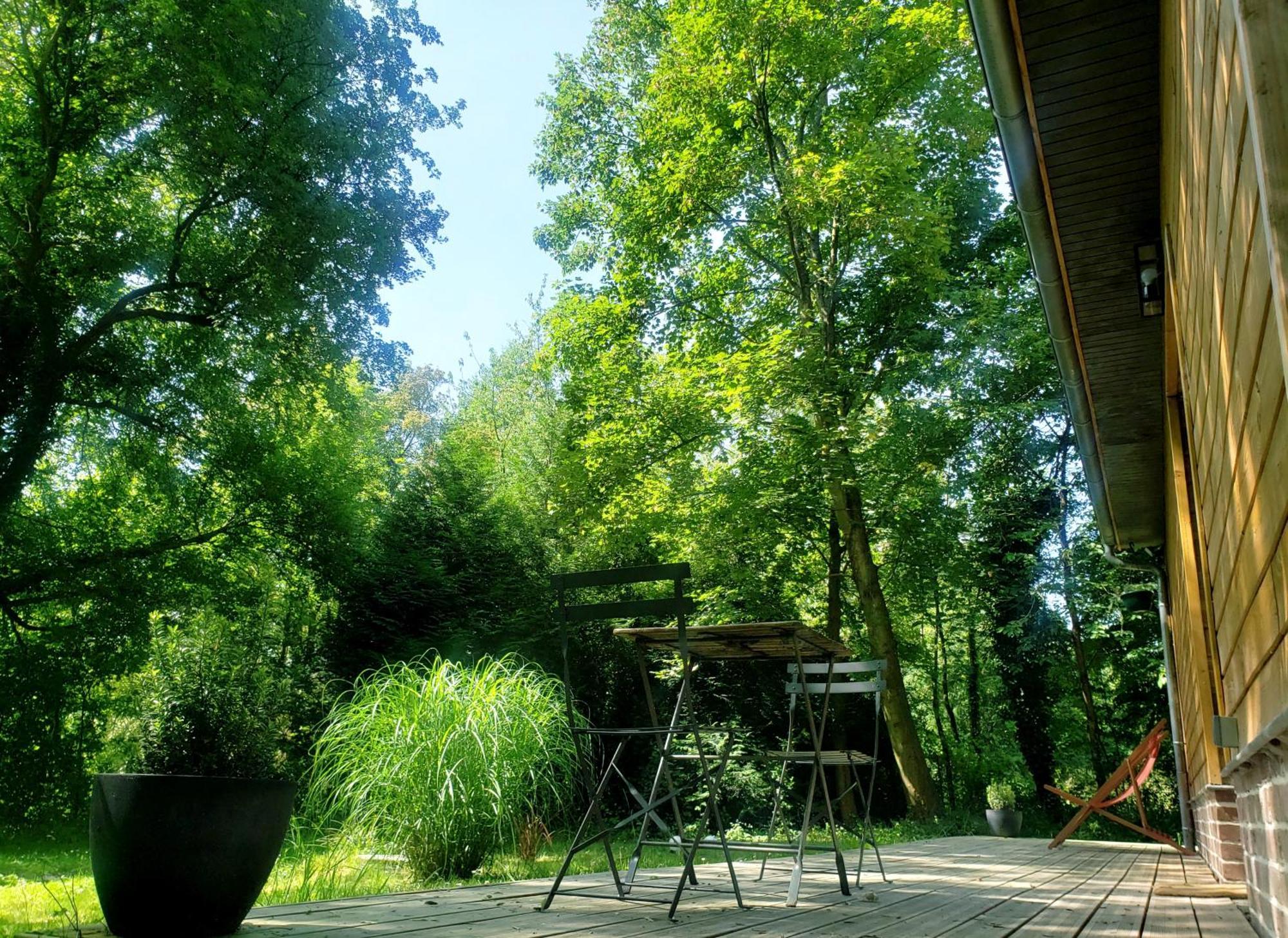 La Petite Foret Mons-Boubert Exterior photo